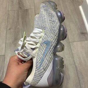 Woman’s Nike Vapor Max